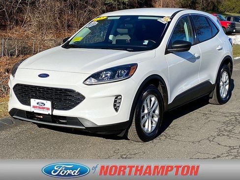 Certified 2022 Ford Escape SE w/ Convenience Package image 1