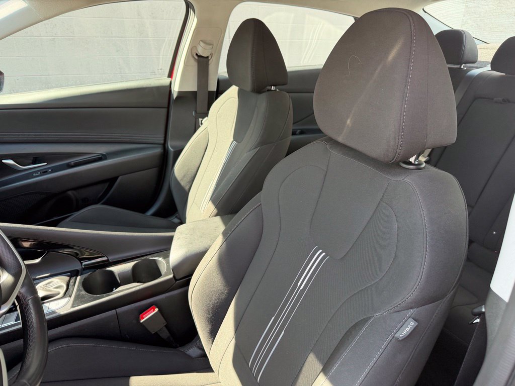 Used 2025 Hyundai Elantra SEL FWD image 22