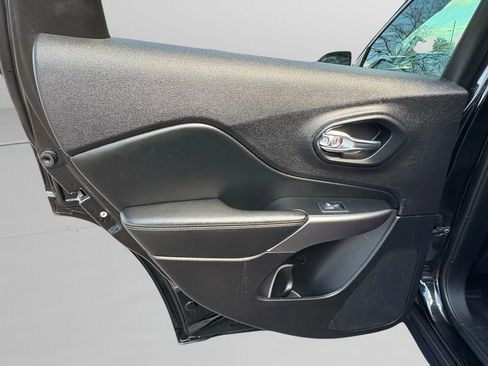 Used 2022 Jeep Cherokee Limited w/ Elite Package image 48