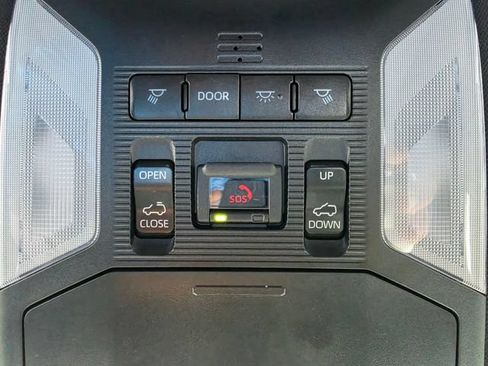 Used 2024 Toyota RAV4 SE w/ Weather & Moonroof Package AWD/4WD image 10