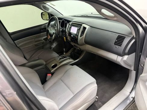 Used 2014 Toyota Tacoma 4x4 Double Cab w/ TRD Off-Road Package image 41