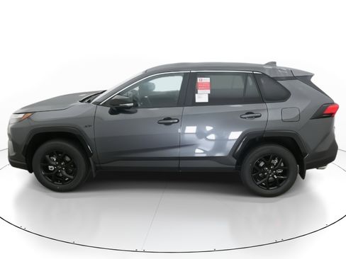 New 2025 Toyota RAV4 LE image 3