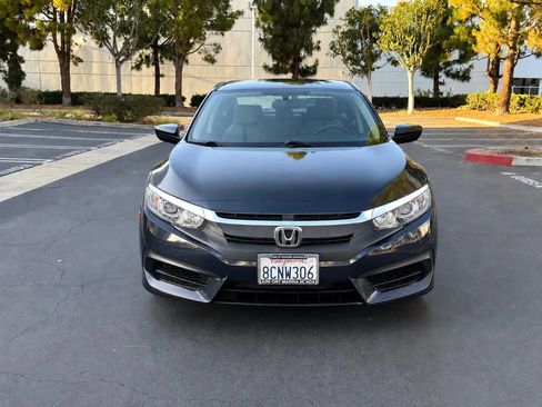 Used 2018 Honda Civic LX image 9