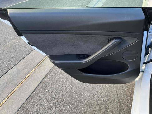 Used 2021 Tesla Model 3 Standard Range Plus image 63