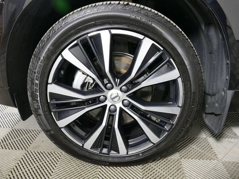 Used 2025 Volvo XC60 B5 Plus w/ Climate Package AWD/4WD image 10