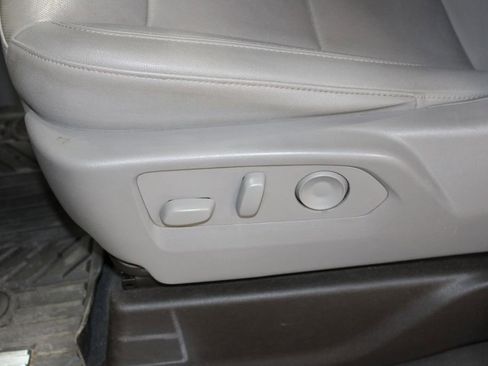 Used 2023 Chevrolet Silverado 1500 LTZ AWD/4WD image 27