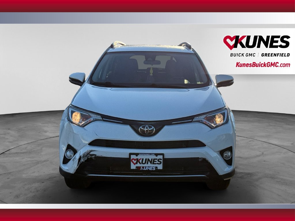 Used 2018 Toyota RAV4 XLE w/ Plus Extra Value Package AWD/4WD image 4