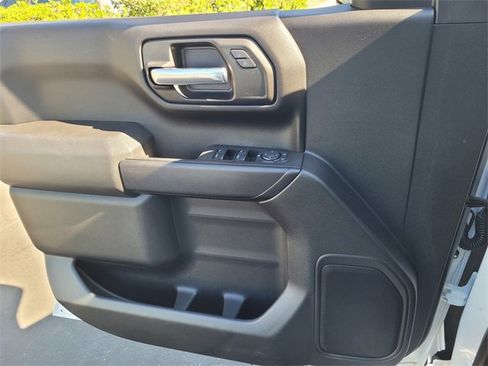 Used 2024 Chevrolet Silverado 1500 Custom image 13