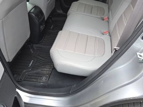 Used 2021 Honda CR-V EX-L image 3
