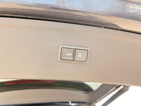 Used 2018 Audi Q5 2.0T Premium Plus w/ Premium Plus Package image 30