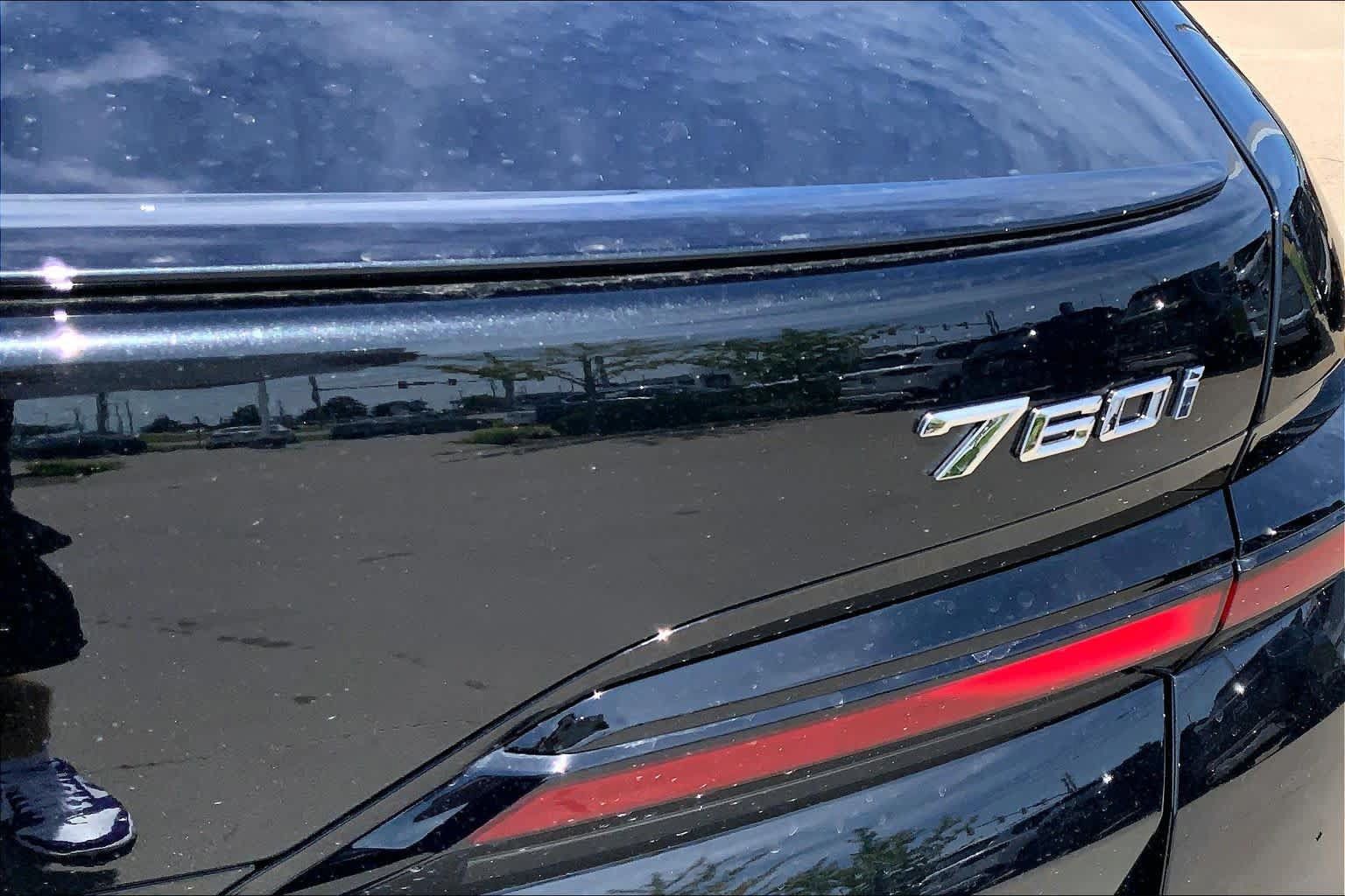 New 2026 BMW 760i xDrive w/ Executive Package AWD/4WD image 15