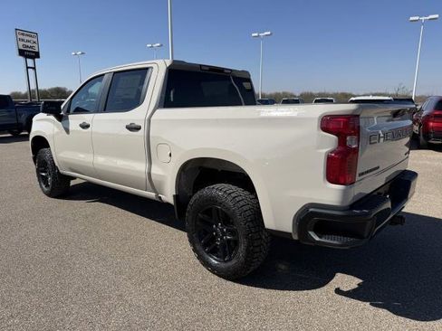New 2026 Chevrolet Silverado 1500 Custom Trail Boss w/ Dark Appearance Package image 6