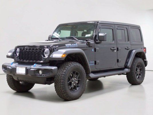 Used 2024 Jeep Wrangler Unlimited AWD/4WD image 4