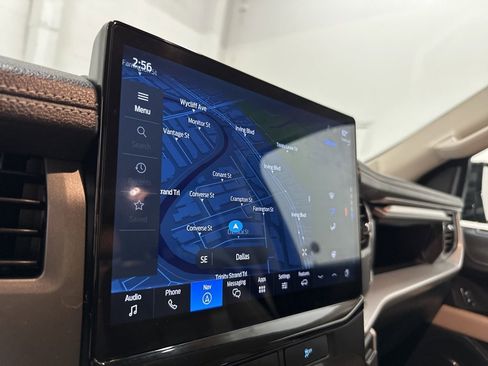 Used 2023 Ford Expedition Max XLT image 47