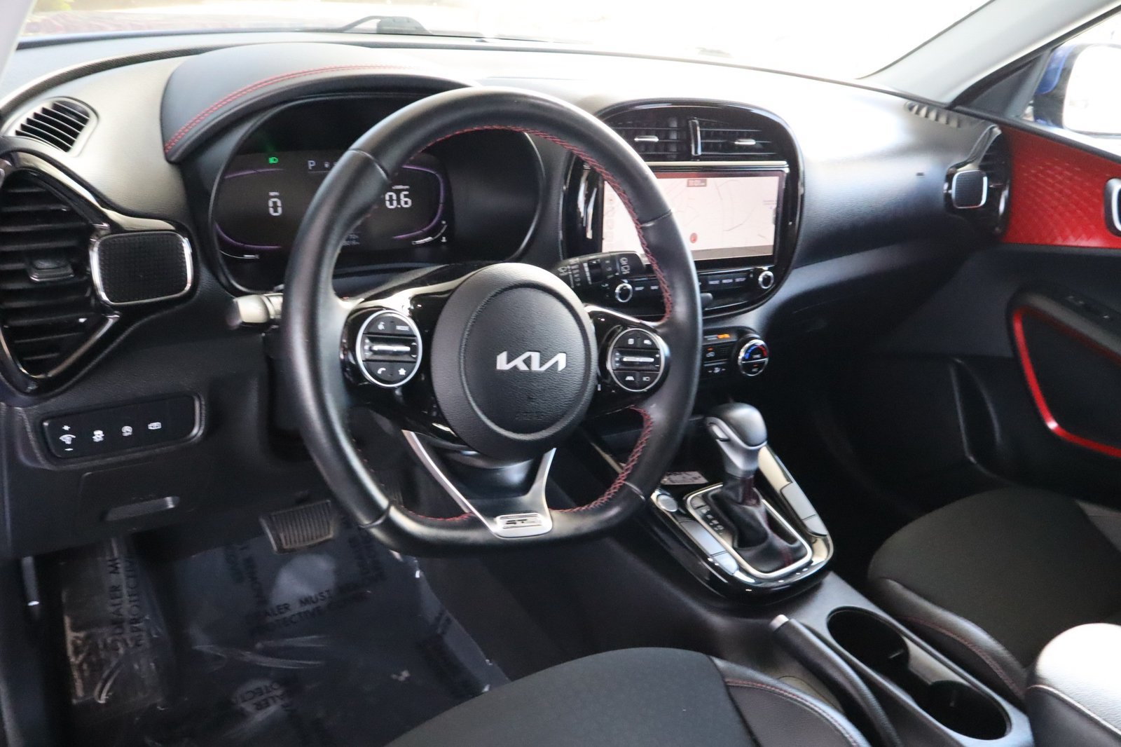 Used 2023 Kia Soul GT-Line FWD image 17
