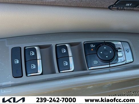 New 2026 Kia Carnival EX FWD image 24
