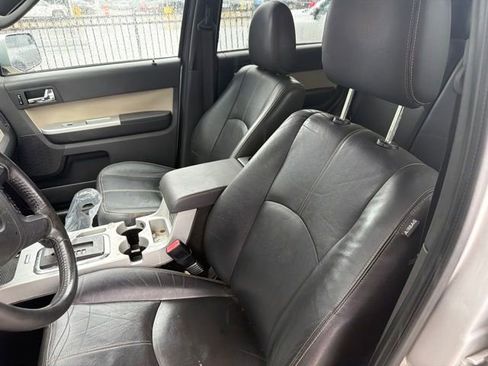 Used 2009 Mercury Mariner Premier FWD image 8