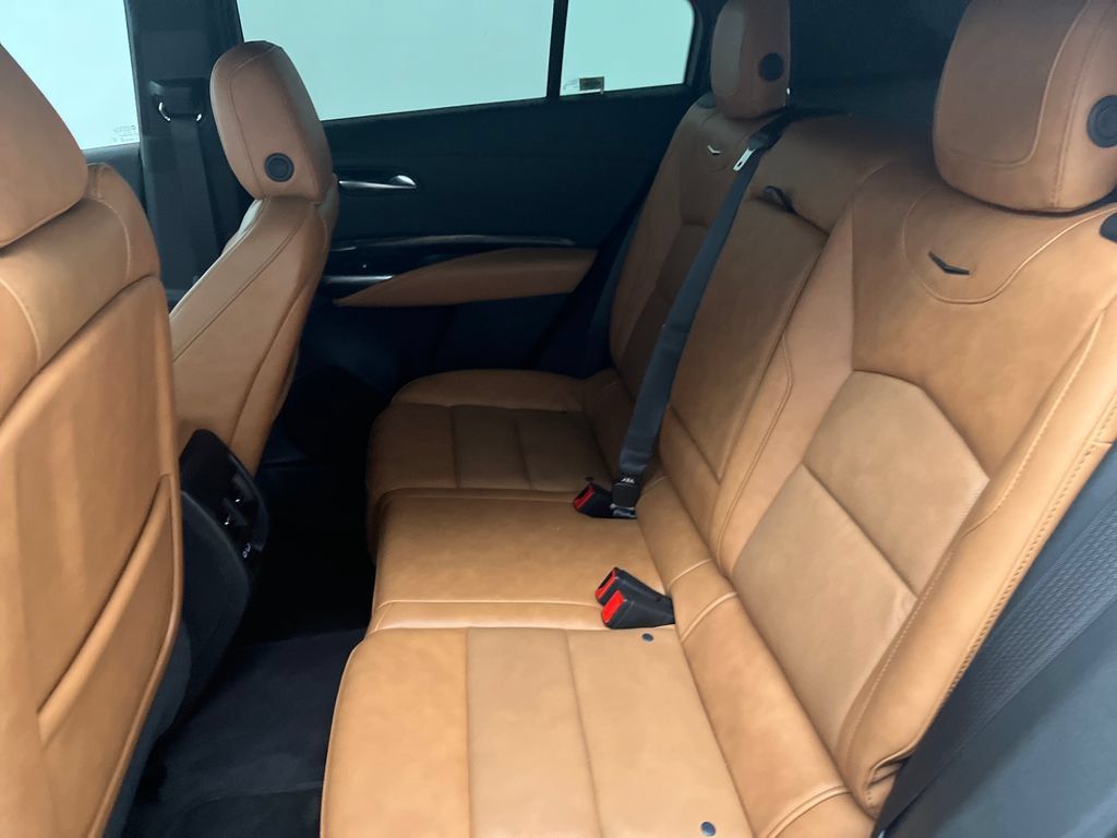 Used 2024 Cadillac XT4 Sport AWD/4WD image 13