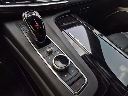 Used 2021 Cadillac Escalade ESV Sport w/ Driver Assist Tech Package AWD/4WD image 31