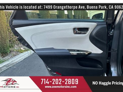 Used 2013 Toyota Avalon Limited w/ Technology Pkg FWD image 49