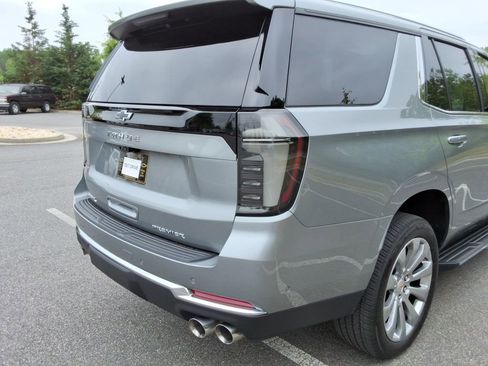 Used 2026 Chevrolet Tahoe Premier AWD/4WD image 15