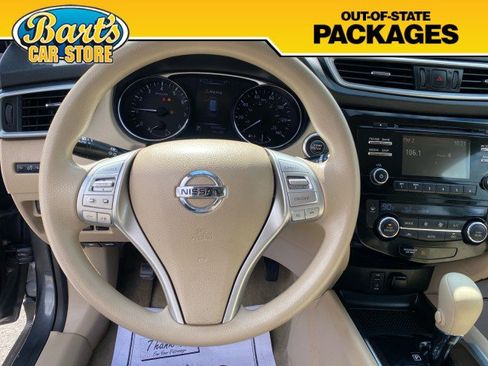 Used 2014 Nissan Rogue SV image 28