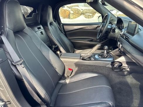Used 2023 MAZDA MX-5 Miata Grand Touring w/ Weather Package image 10