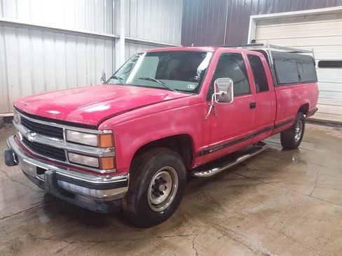 Used 1996 Chevrolet Silverado 2500 2WD Extended Cab image 3