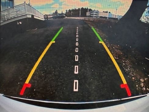 Used 2015 Jeep Grand Cherokee Limited w/ Luxury Group II image 20