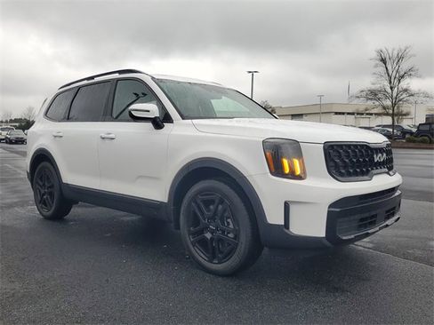 Used 2024 Kia Telluride EX X-Line image 3