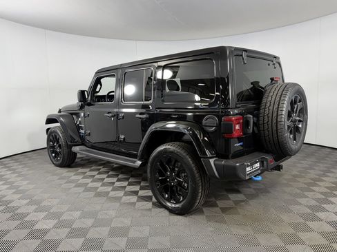 Used 2023 Jeep Wrangler Unlimited Sahara image 8