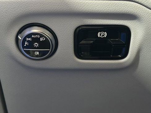 Used 2023 Mercedes-Benz EQE 350+ Sedan image 33
