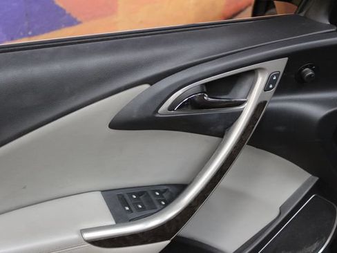 Used 2017 Buick Verano Convenience FWD image 13