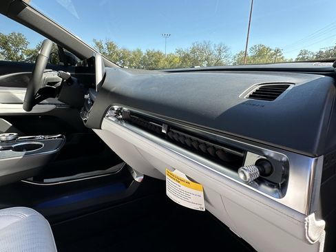 New 2026 Cadillac Lyriq Sport image 11