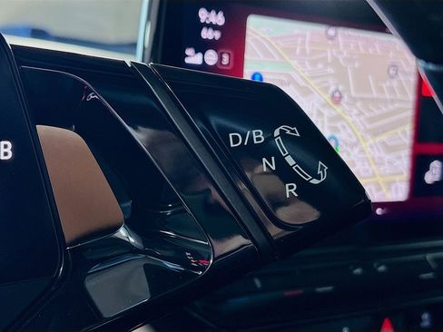 Used 2021 Volkswagen ID.4 Pro S w/ Gradient Package image 18