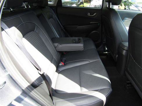 Used 2021 Hyundai Kona Limited image 40