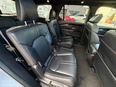 Used 2024 Honda Pilot TrailSport image 30