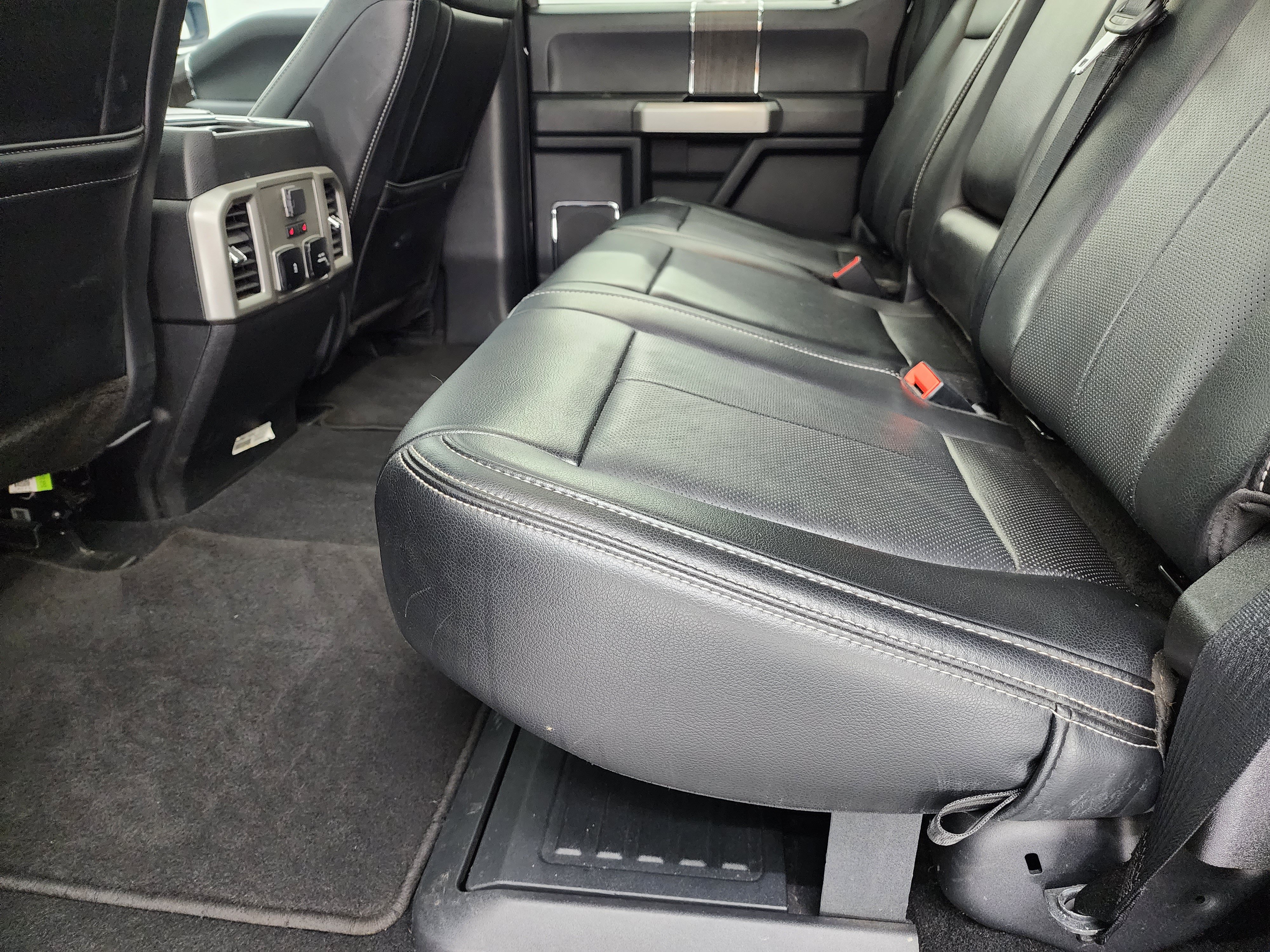 Used 2021 Ford F350 Lariat w/ Lariat Ultimate Package AWD/4WD image 39
