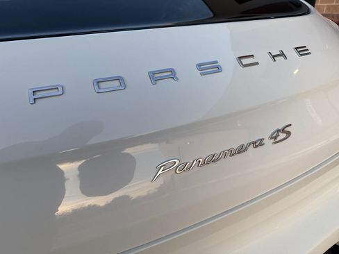 Used 2015 Porsche Panamera 4S image 39