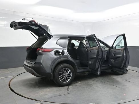 Used 2023 Nissan Rogue S AWD/4WD image 48