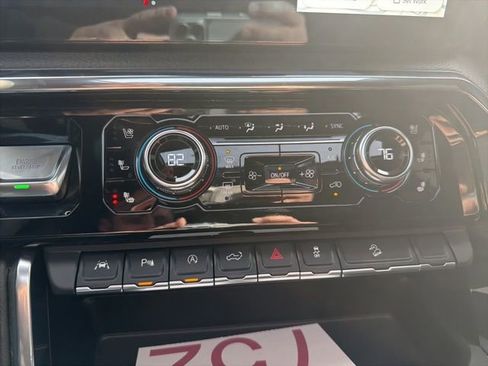 Used 2025 GMC Sierra 1500 Denali w/ Denali Reserve Package image 15