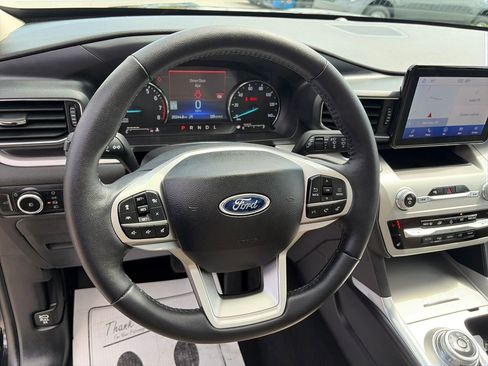 Used 2024 Ford Explorer XLT w/ Equipment Group 202A image 19