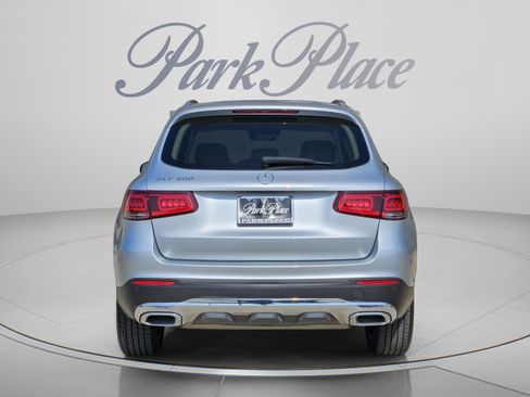 Certified 2022 Mercedes-Benz GLC 300 image 4