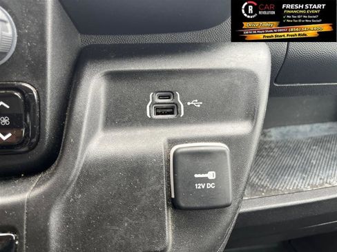 Used 2025 RAM ProMaster 2500 w/ Convenience Group image 15