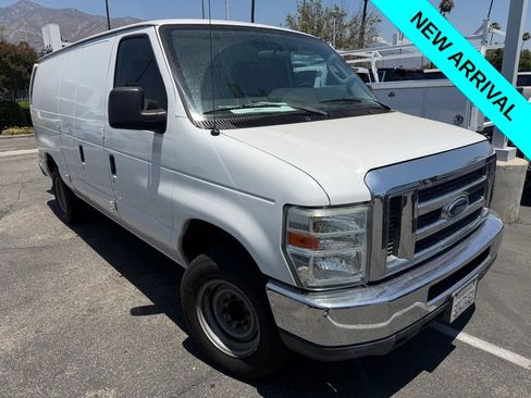 Used 2011 Ford E-150 and Econoline 150 RWD image 2