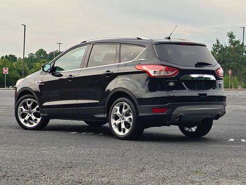 Used 2014 Ford Escape Titanium FWD image 4