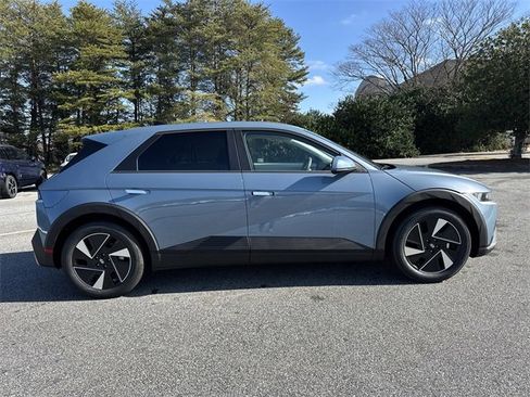 New 2026 Hyundai Ioniq 5 SE image 8