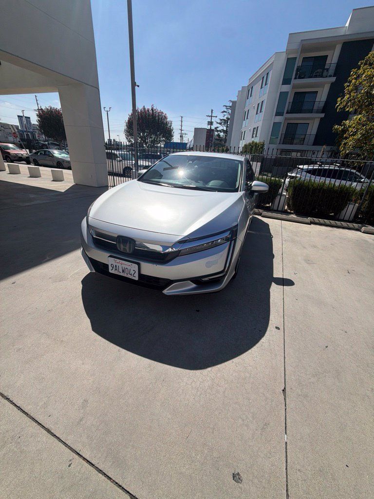 Used 2018 Honda Clarity Plug-In Hybrid image 1