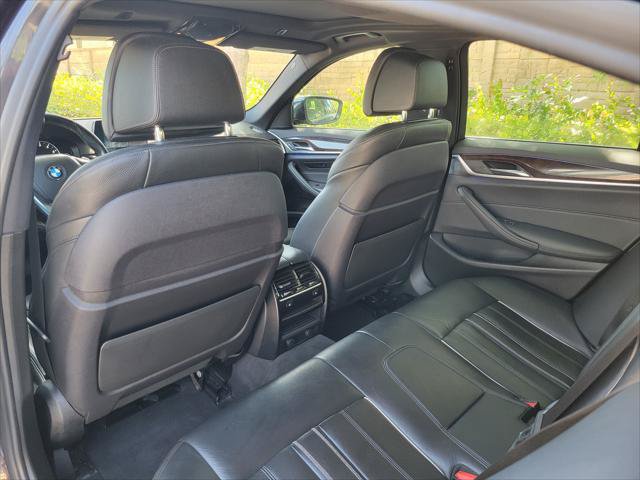 Used 2019 BMW 530i xDrive w/ Premium Package AWD/4WD image 14
