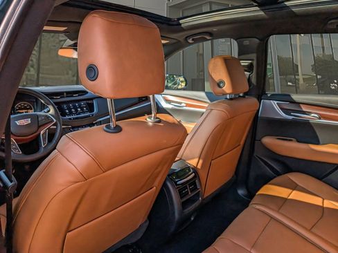 New 2025 Cadillac XT5 Premium Luxury image 14